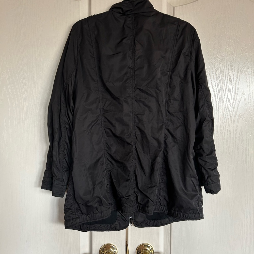 Chico’s black lightweight ruched zip front windbreaker jacket size 2 Large - Picture 10 of 10